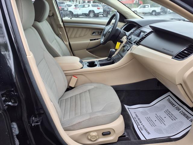 2014 Ford Taurus SE