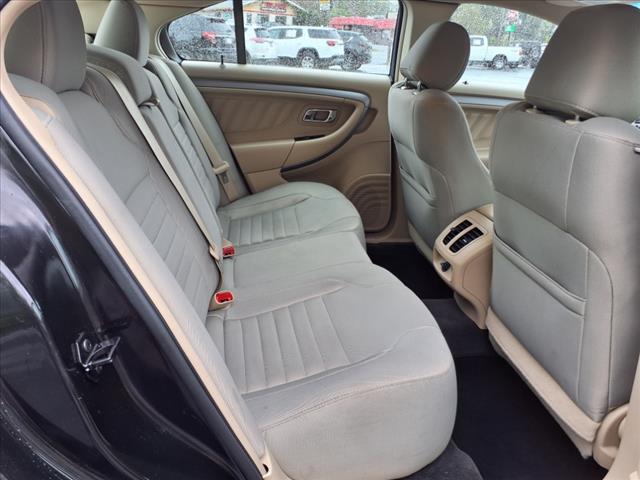 2014 Ford Taurus SE