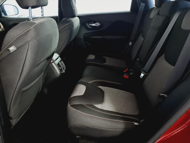 2015 Jeep Cherokee Sport