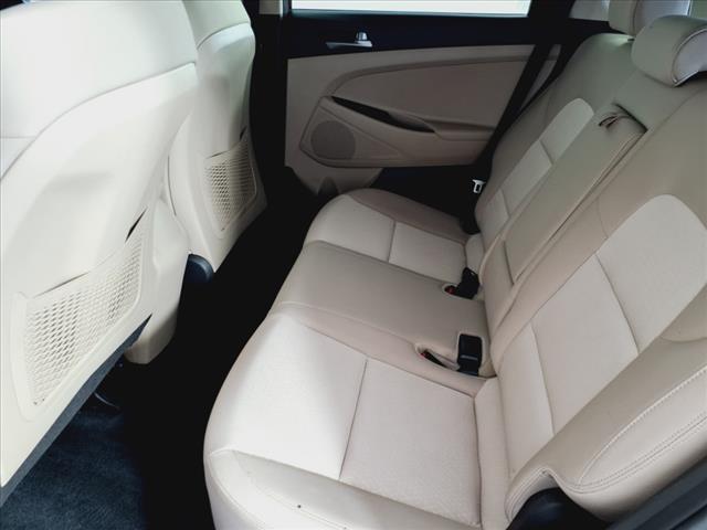 2017 Hyundai TUCSON SE Plus