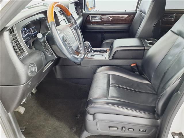 2017 Lincoln Navigator Select