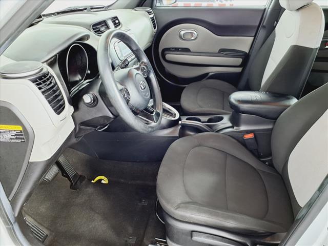 2017 Kia Soul Base