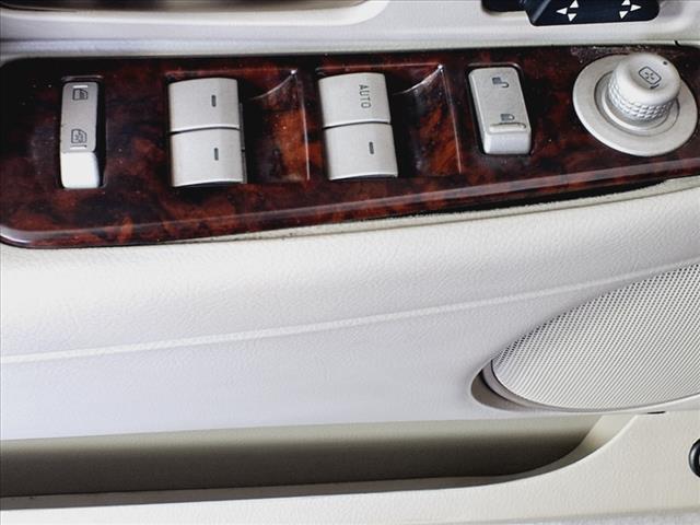 2011 Lincoln Town Car Signature Limited