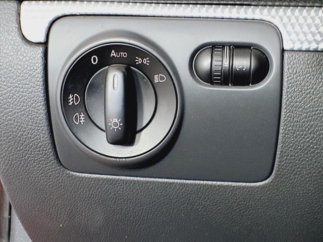 2008 Volkswagen R32 Base