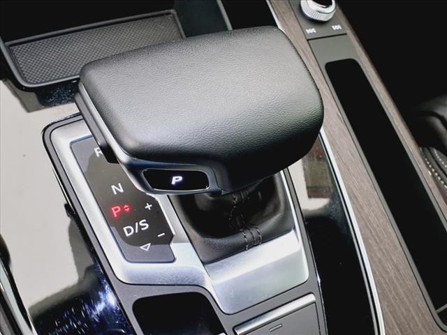 2023 Audi Q5 45 S line Prestige quattro