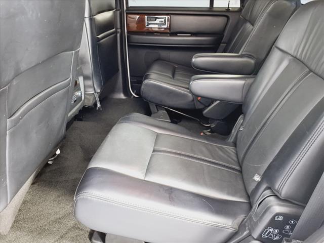 2017 Lincoln Navigator Select