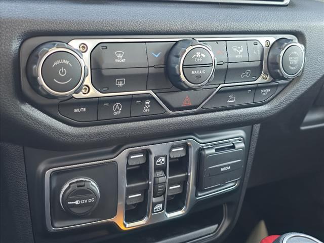 2025 Jeep Gladiator NightHawk