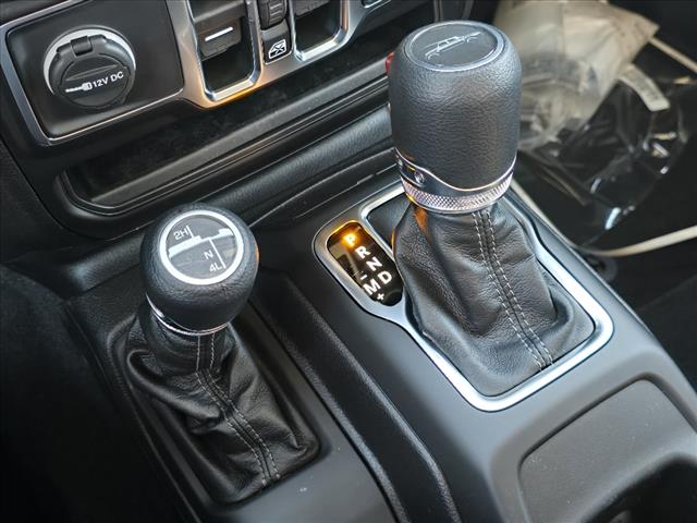 2025 Jeep Gladiator NightHawk