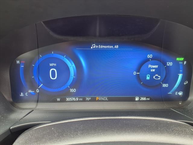 2022 Ford Escape Hybrid Titanium