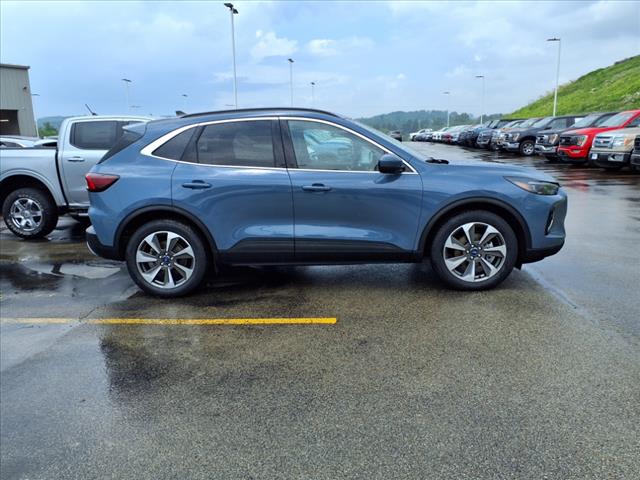 2023 Ford Escape Hybrid Platinum