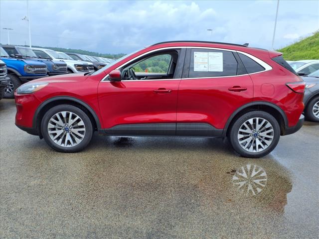 2022 Ford Escape Hybrid Titanium
