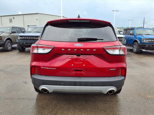 2022 Ford Escape Hybrid Titanium