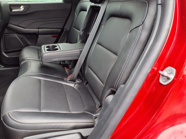 2022 Ford Escape Hybrid Titanium