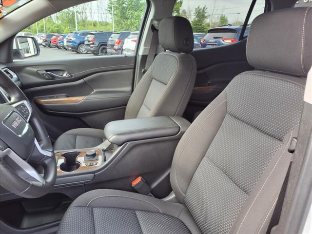 2022 GMC Acadia 