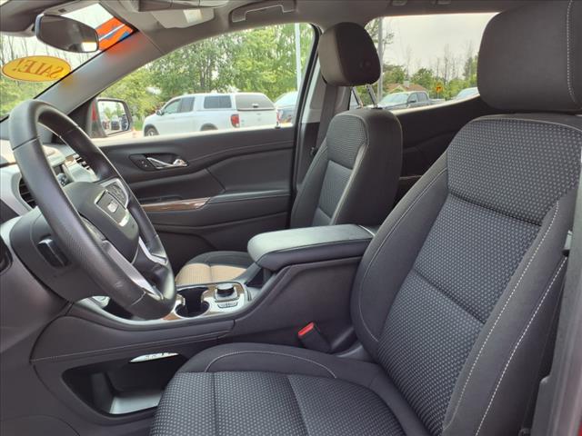 2023 GMC Acadia 