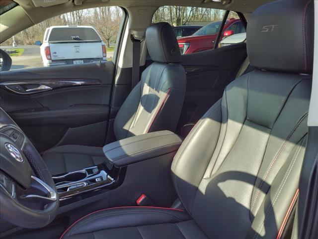 2022 Buick Envision 