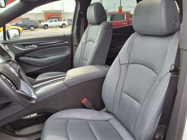 2022 Buick Enclave Essence