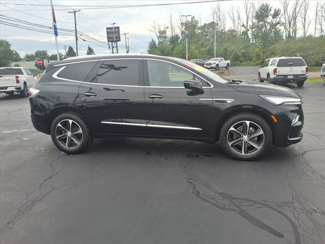2022 Buick Enclave Essence