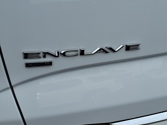 2022 Buick Enclave Essence