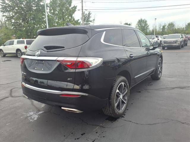 2022 Buick Enclave Essence