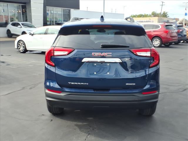2022 GMC Terrain SLE