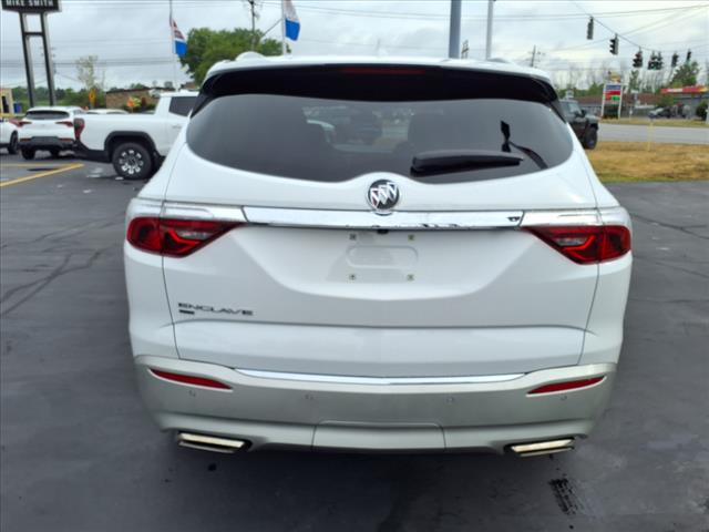 2022 Buick Enclave Essence