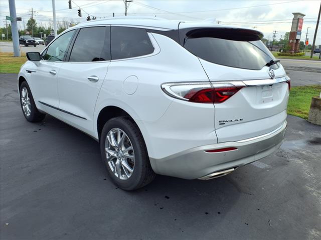 2022 Buick Enclave Essence