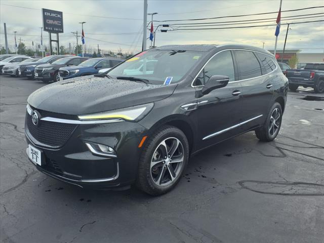 2022 Buick Enclave Essence