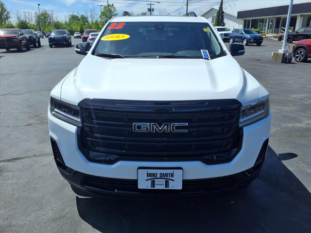 2023 GMC Acadia SLT