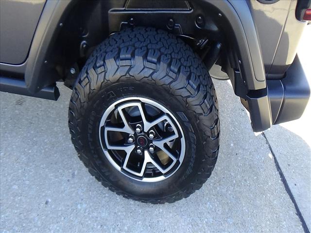 2025 Jeep Wrangler Rubicon:C7125