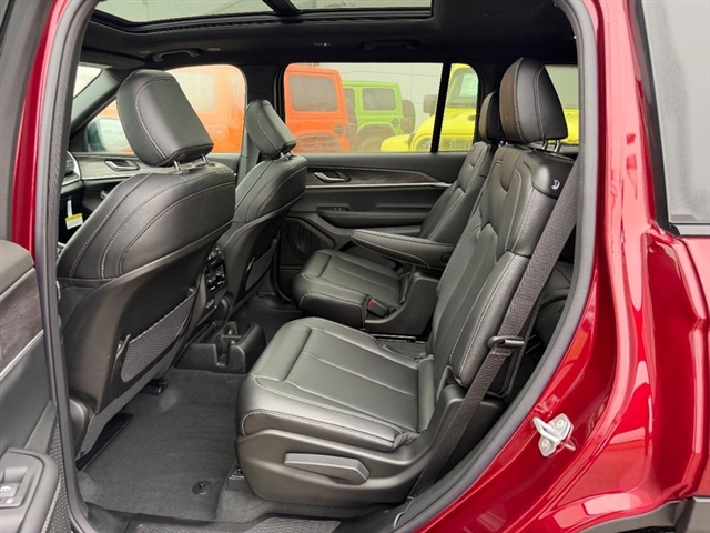 2025 Jeep Grand Cherokee L Limited:25-249