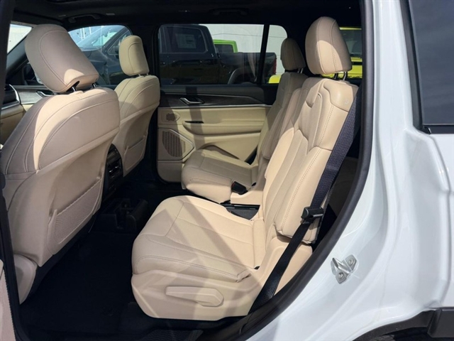 2026 Jeep Grand Cherokee L:26-081