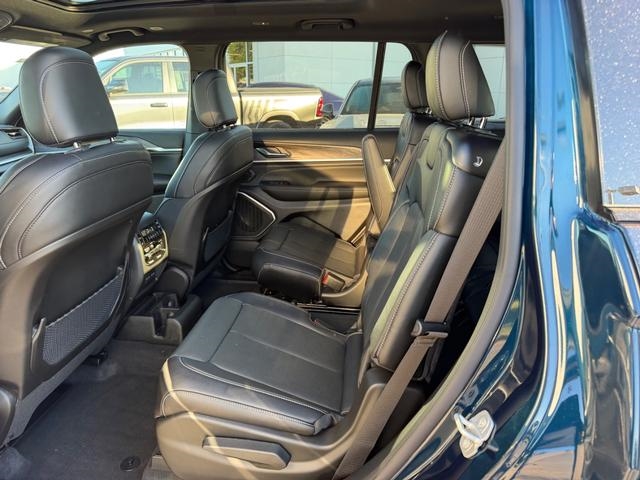2027 Jeep Grand Cherokee L Limited Reserve:27-043