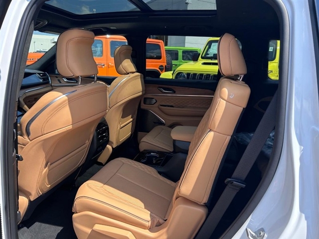 2025 Jeep Grand Cherokee L Summit Reserve