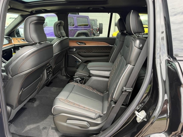 2026 Jeep Grand Cherokee L Summit:26-170