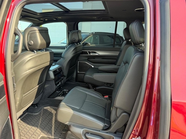 2026 Jeep Grand Wagoneer Upland:26-222