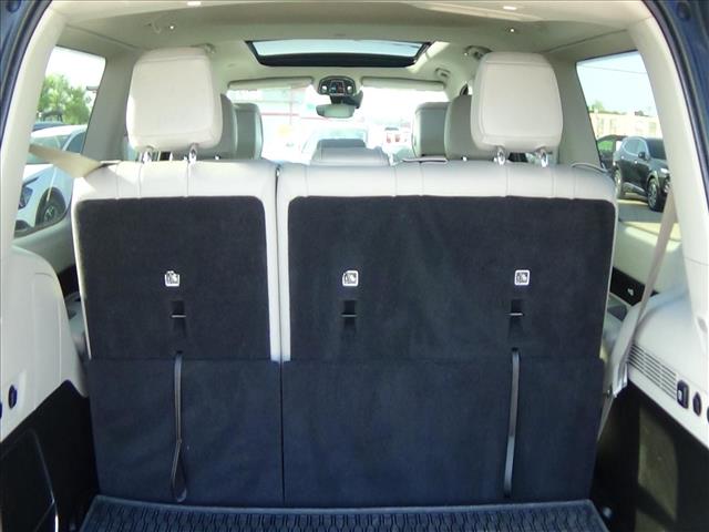 2025 Jeep Wagoneer Base:C6978