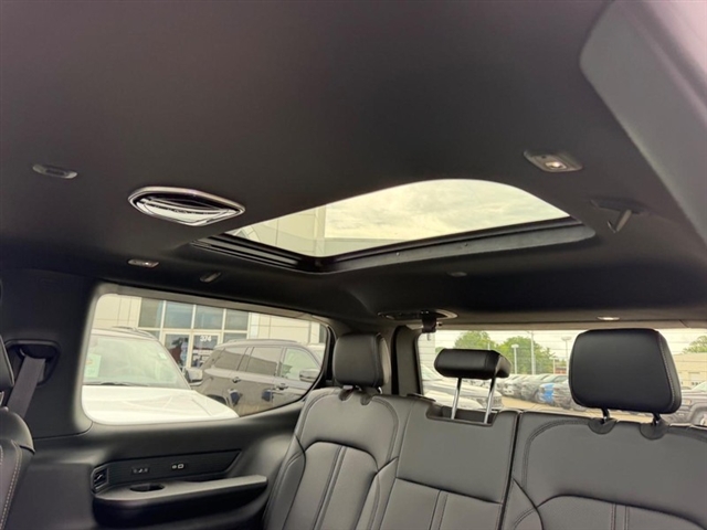 2026 Jeep Grand Wagoneer Upland:26-211