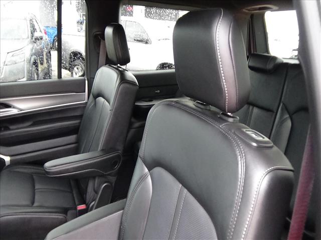 2025 Jeep Wagoneer Series II:C6964