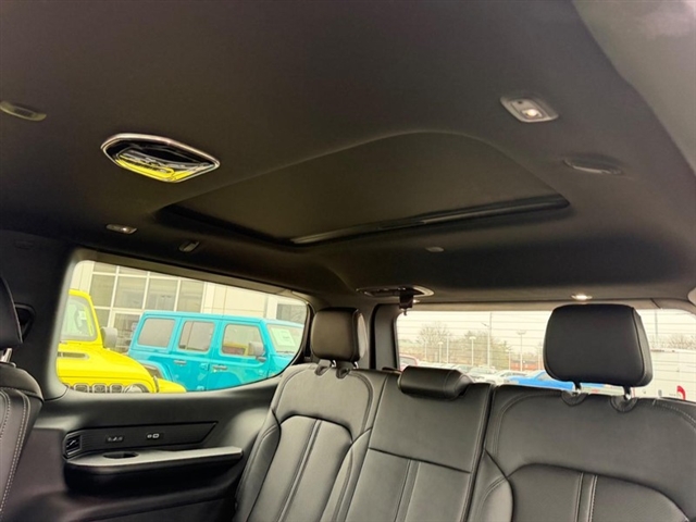 2026 Jeep Grand Wagoneer:26-088