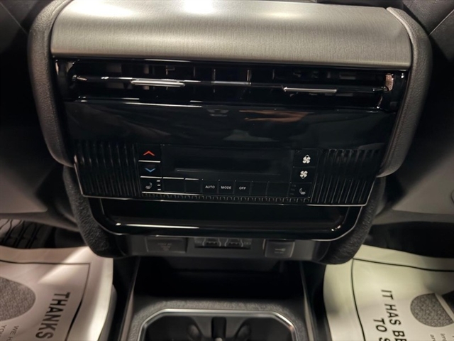 2026 Jeep Grand Wagoneer:26-082