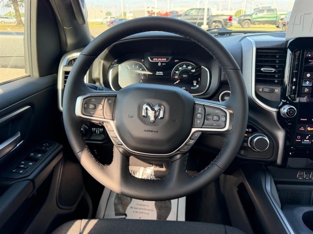 2027 RAM 1500 Big Horn:27-028