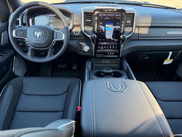 2027 RAM 1500 Laramie:27-007