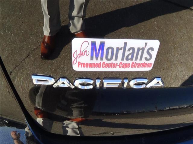2025 Chrysler Pacifica Select:C6889