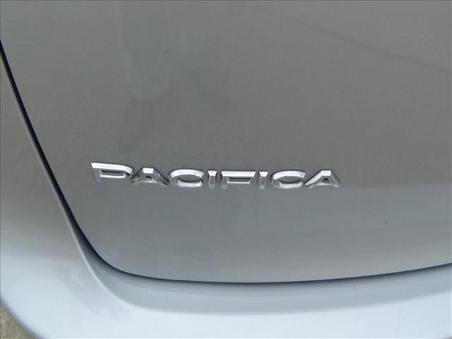 2024 Chrysler Pacifica Limited:C6914