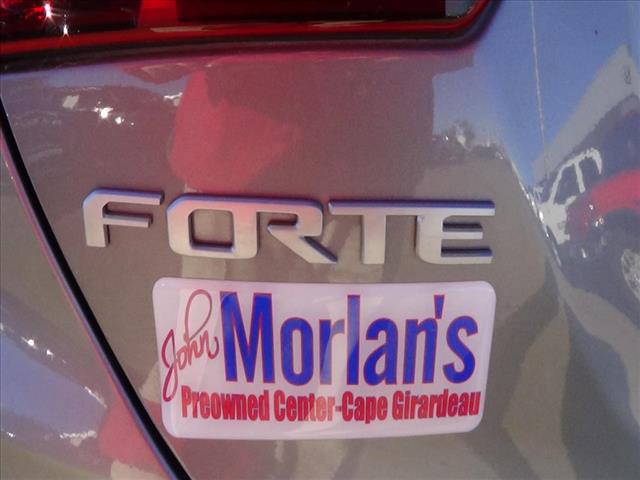 2024 Kia Forte LXS:C6661