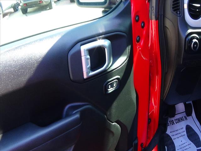 2025 Jeep Wrangler Sport:C6871