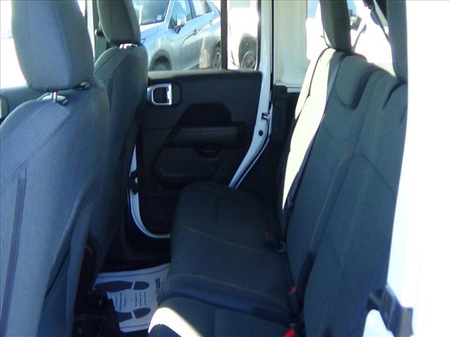 2024 Jeep Wrangler Sahara:C6749