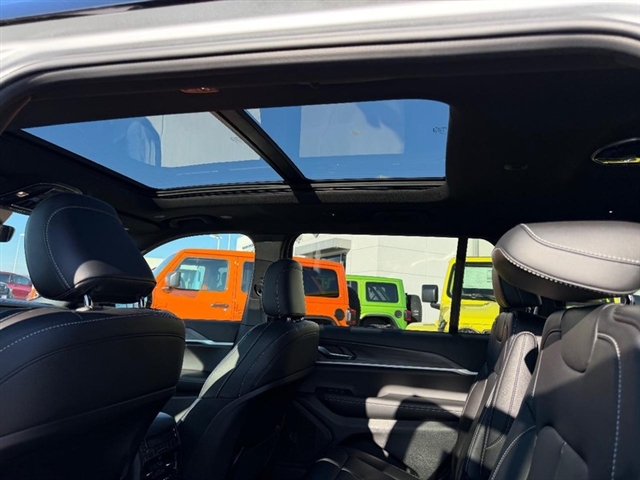 2025 Jeep Grand Cherokee L Limited:25-238