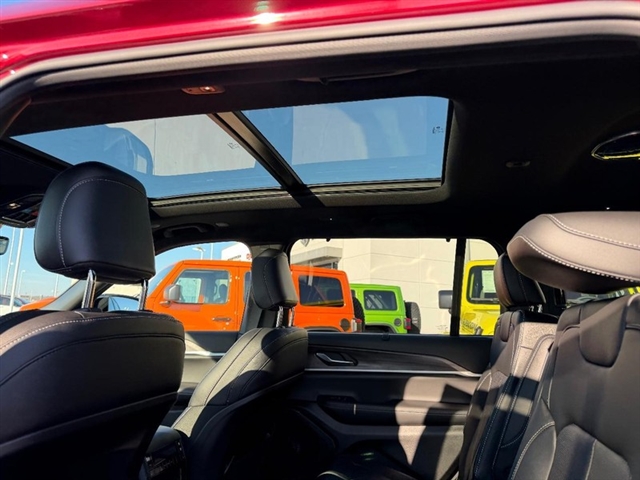 2025 Jeep Grand Cherokee L Limited:25-240